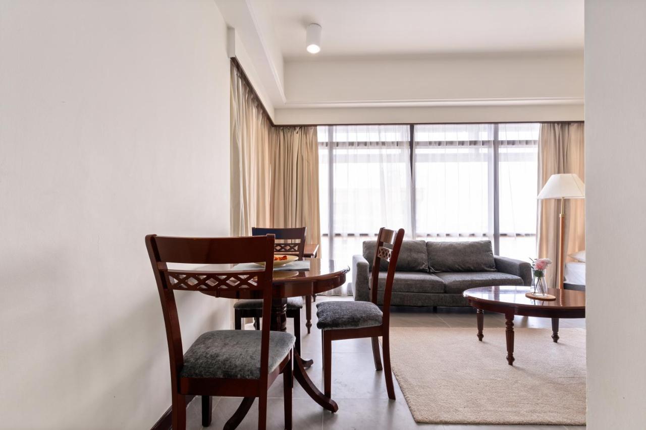 Luxhouz Suites At Times Square Kuala Lumpur Bagian luar foto