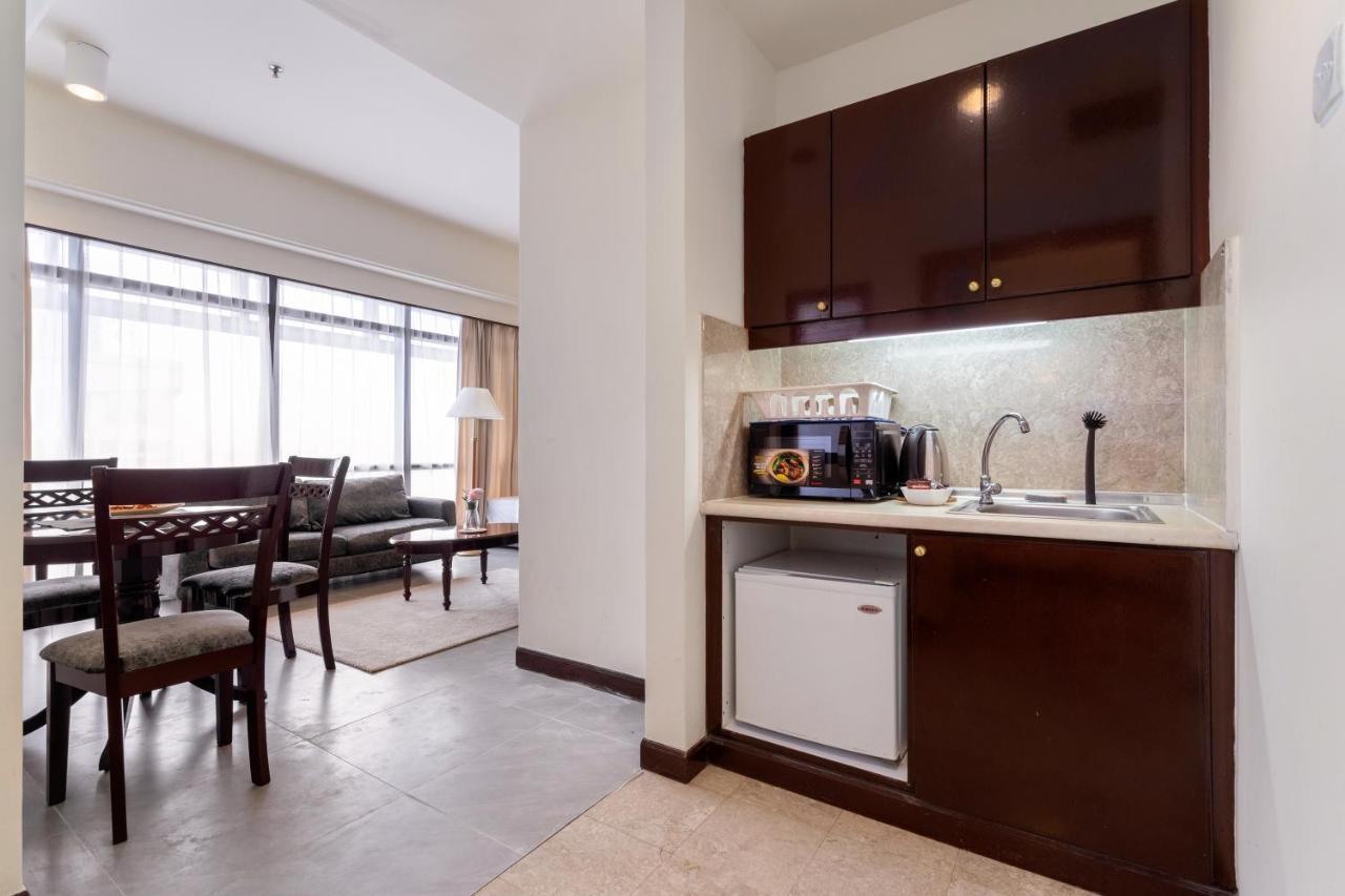 Luxhouz Suites At Times Square Kuala Lumpur Bagian luar foto