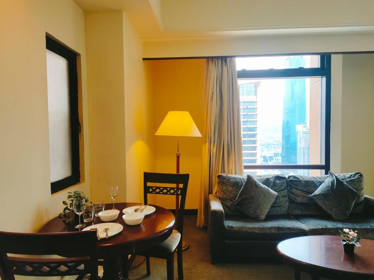 Luxhouz Suites At Times Square Kuala Lumpur Bagian luar foto