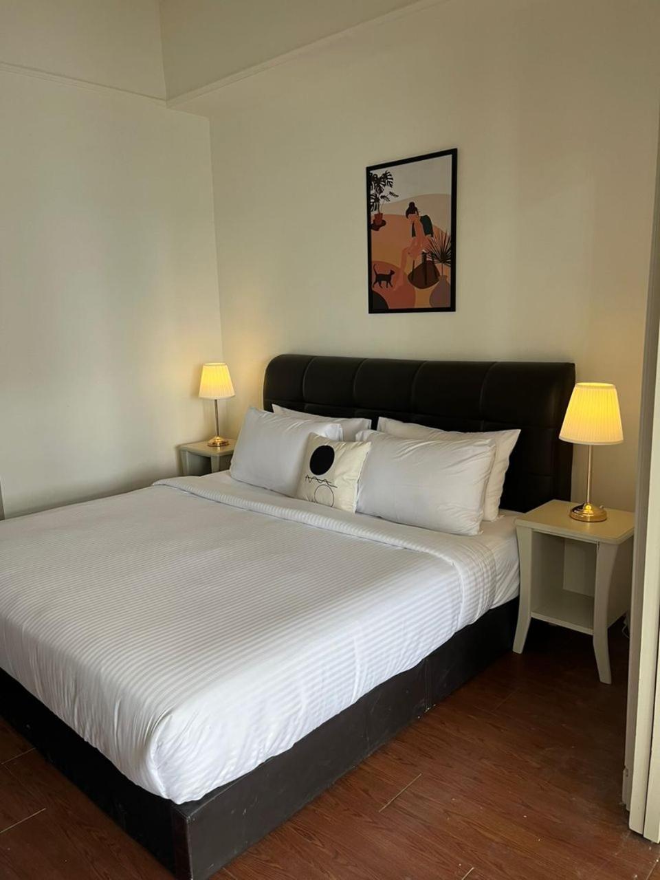 Luxhouz Suites At Times Square Kuala Lumpur Bagian luar foto