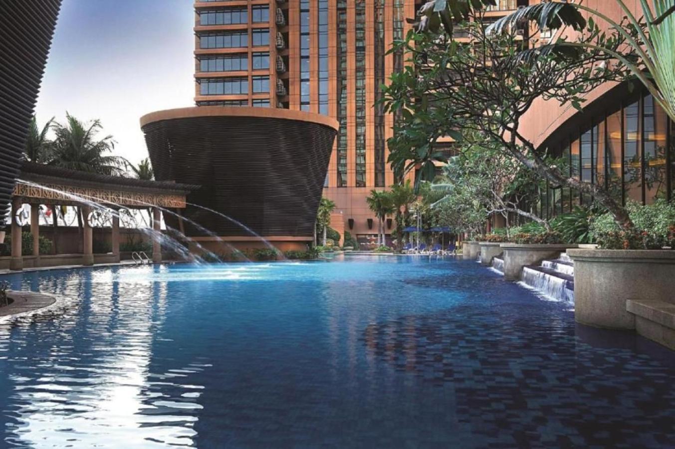 Luxhouz Suites At Times Square Kuala Lumpur Bagian luar foto